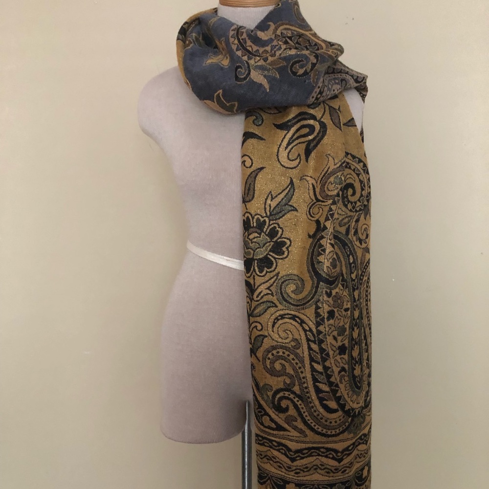 Scarf - Picture 3 of 5